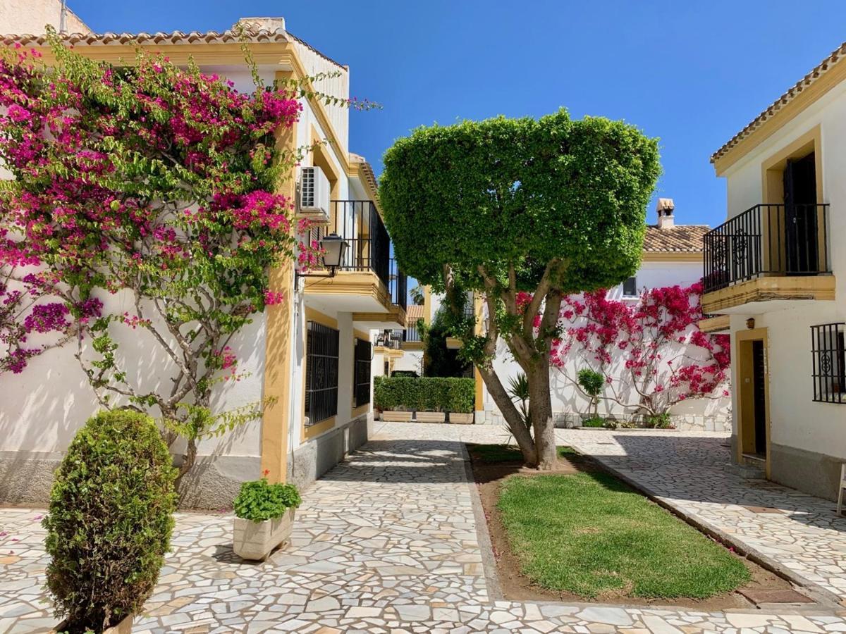 Eonia Marinas-duplex Con Porche En Primera Linea! Vera